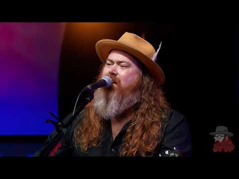 Adam Holt Live - 'I'm Still Holdin' On' from WSRE's StudioAmped