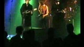 Common Ground - Screaming On The Beaches Live It Bites Cover