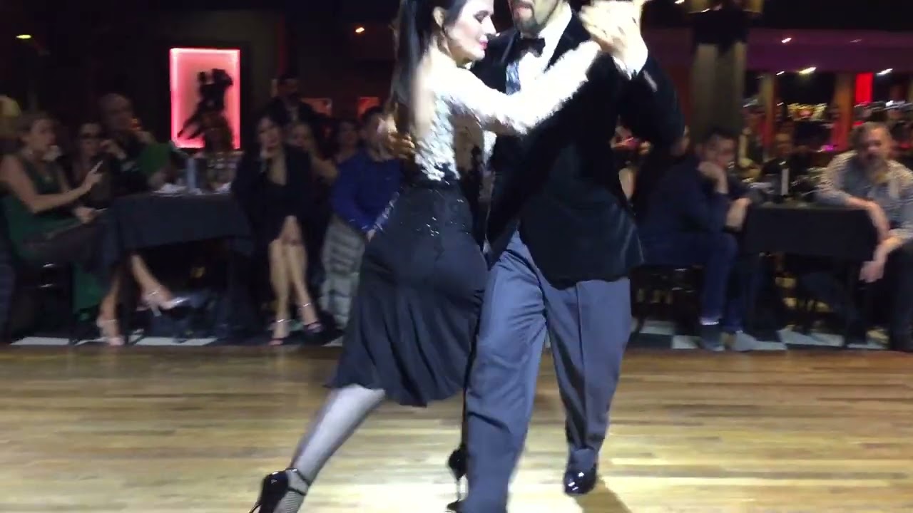 Cristina Sosa y Daniel Nacucchio at LA DEL CENTRO MILONGA (1/2)
