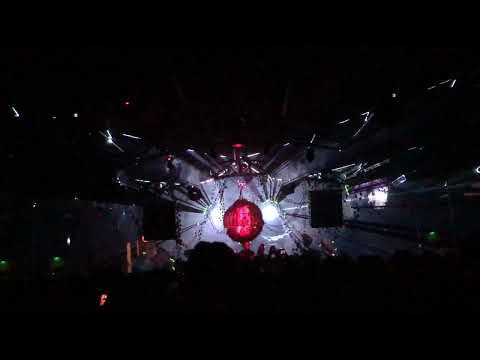 Anfisa Letyago no Surreal Park -- Bells Stage (SEM MASSAGEM)