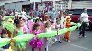 preview picture of video 'desfile de la primavera 2012'