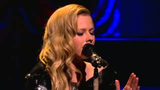 Avril Lavigne - Let Me Go @ Live at Conan &#39;O Brian 11/11/2013