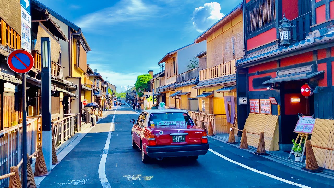 Immersive street-level walking tour through Kyoto Fushimi Inari, Japan, showcasing authentic urban landscapes, local architecture, and the vibrant atmosphere of the city's neighborhoods