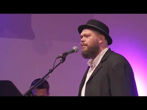 Jalgpalligala 2017: Andrus Albrecht ja Unistuste bänd - Трава у дома