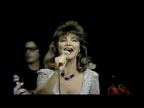 Terry Winter & Silvia Massari  "Lovely Love"    1985    (Audio Remastered)