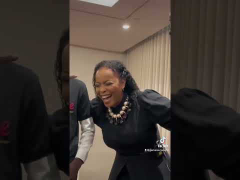 Yola Semedo, é um amor de pessoa! #shorts  #yolasemedo #angola #viral #gemeos #famosos  #divertido