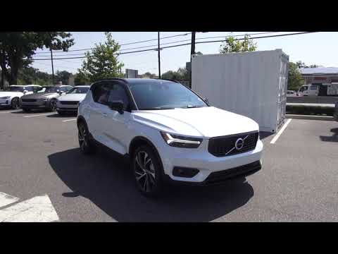 2022 Volvo XC40 T5 R Design AWD Review