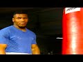 Mike Tyson RARE Training On The HEAVY BAG HD