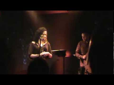 Gilad Chatsav Trio feat. Faustina - Morenica