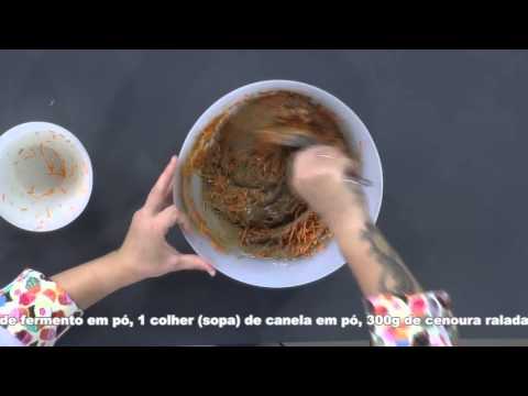 Receita Bom Sabor - 26/11/2015 - Bolo de banana, cenoura e nozes - Daniela Fransicso