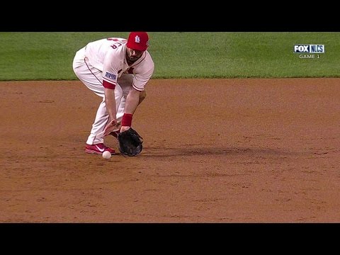 NLCS Gm1: Pence scores as Blanco reaches on error