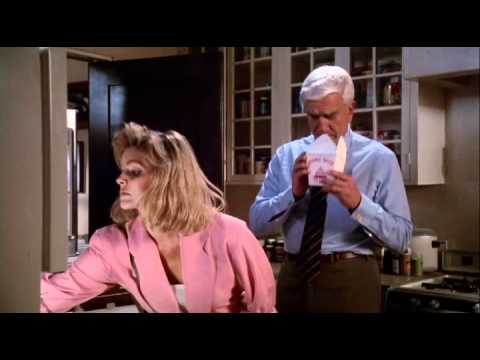 Csupasz Pisztoly - Megnyílt a Kung Fu?