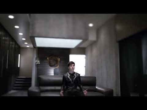 Young Black Bolt Kills Parents