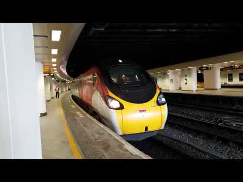 390043 leaving New St