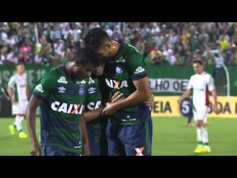 O gol de Apodi para a Chapecoense contra o Palmeiras pela 29ª rodada do Brasileirão 2015