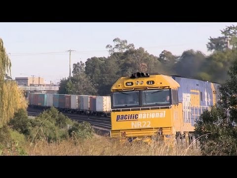 Pacific National Freight Train in NSW - PoathTV Australian Railways & Railroads