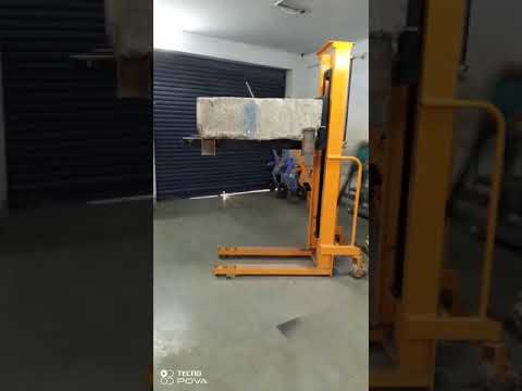 Scissor lifting equipment