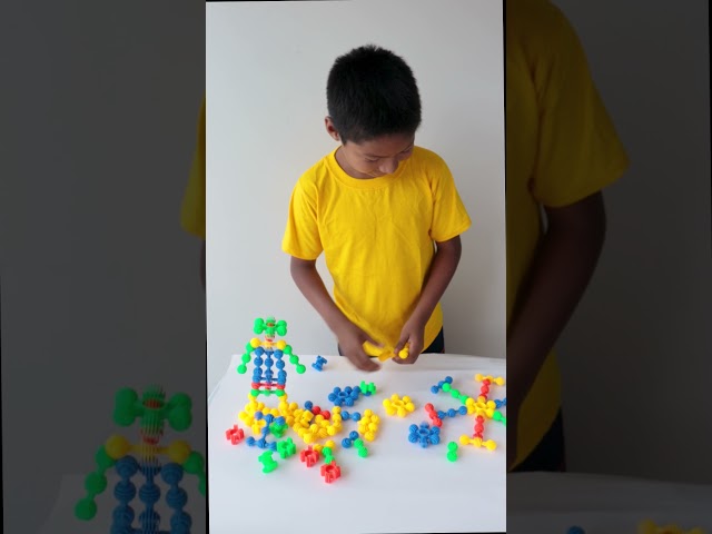 Vídeo relacionado con Hasbro - Juego de construcción para niños de 355 Piezas (389749830)