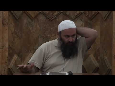 Kur ka ndeshje Futbolli, vlojnë statuset në Facebook! - Hoxhë Bekir Halimi