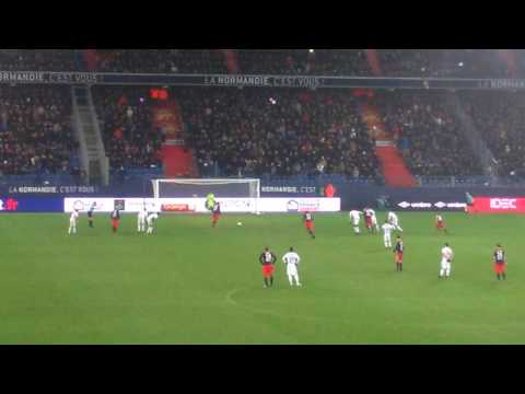 Penalty transformé par Ivan Santini contre Lyon pour le SMCaen