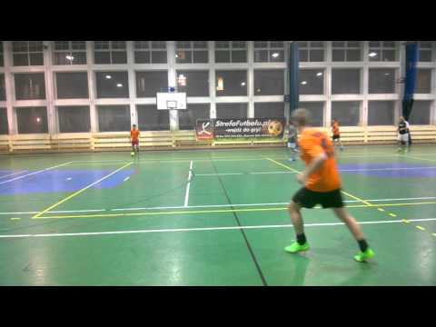 StrefaFutbolu.pl: WKS - Przyjaciele Fryzjera