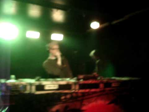 Mc saimn i - spinnig roots & dub @ the Frontline