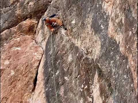 Alex Garriga en “Consúelo de la Victoria” 8c 🔴, FA (Ayna-Recodo)