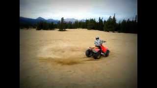 preview picture of video 'Donuts in the Carcross Desert'
