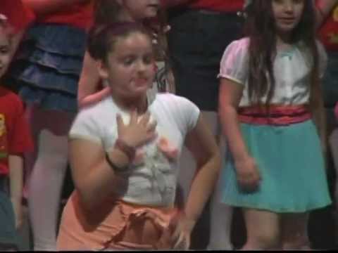 ELEONORA SIMOSKA - MANEKENKA.mpg JABOLCINJA 2012