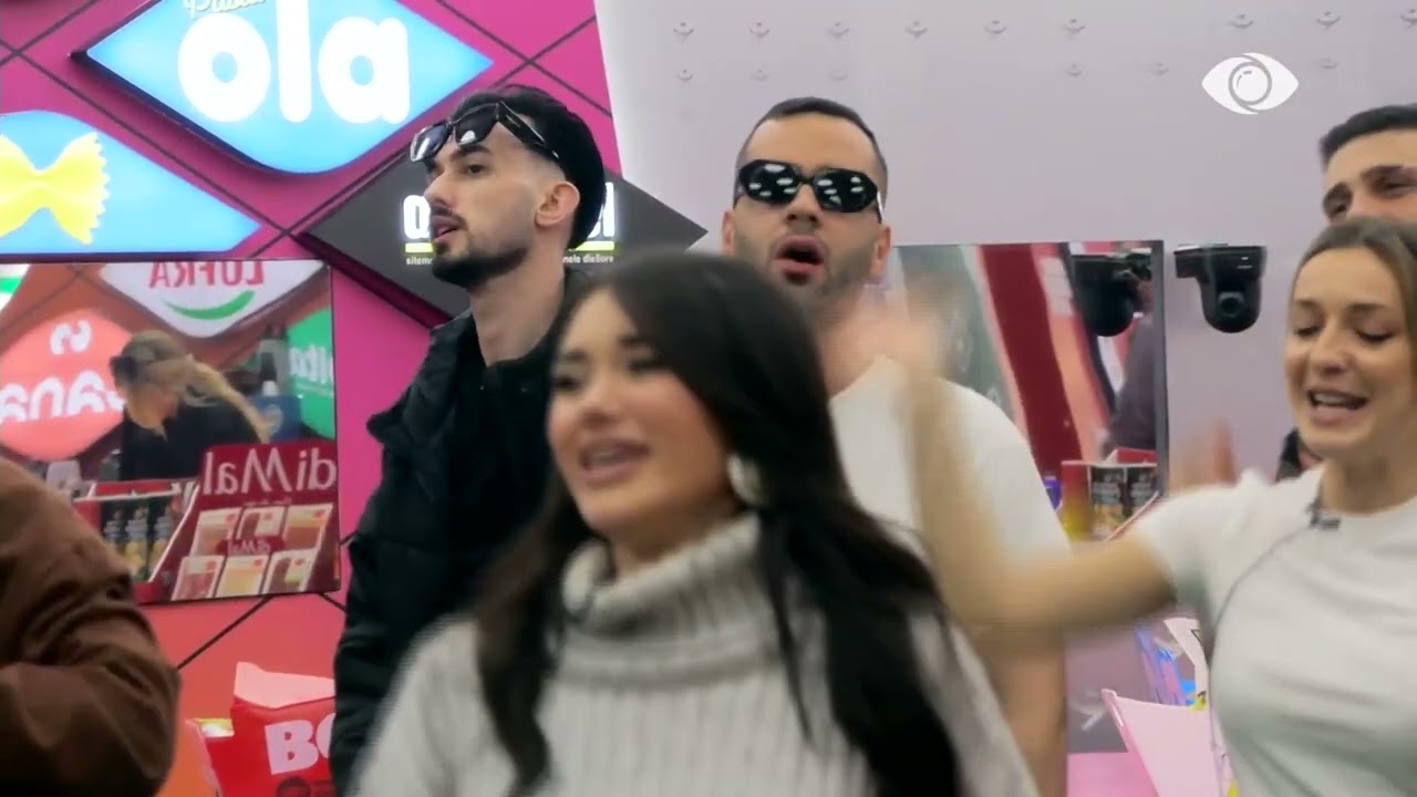 O Bella Ciao/ Vijojnë karaoket në shtëpi