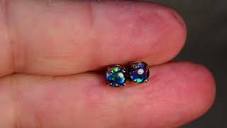 m16602 Australia Opal Solid 18k WHITE GOLD 5mm stud earrings