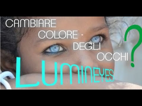 In 15 anni tutta la persona in rughe Il cosmetology che pulire una faccia