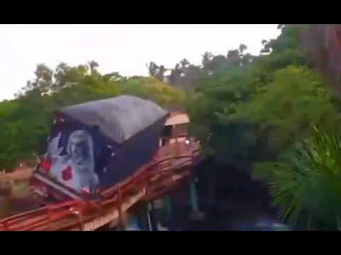 Caminhão caiu da ponte em Fernando Falcão MA.