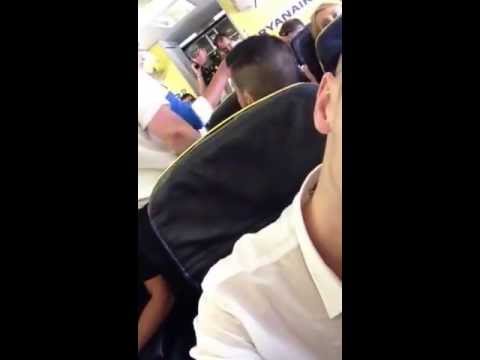 Awantura w Ryanair, Rosjanie wyrzuceni z samolotu - part 1