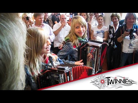 TWINNIES - Bayern Feiern LIVE in Kitzbühel