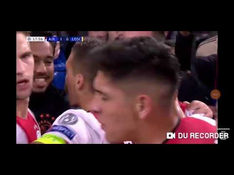 Tadic slaps Neres in the face! (Ajax vs Lille)