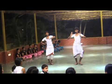 KUCHIPUDI Jathiswaram by students of Nishrinkala