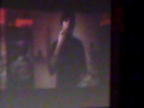 Osten af Mozzarellas - Iraqi Sudent in Bigitta school in Örebro,Sweden signing in rap song