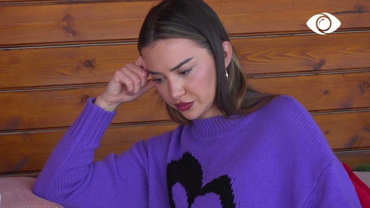 S'ia ndaj sytë asnjë moment, Luizi diskuton me Enin