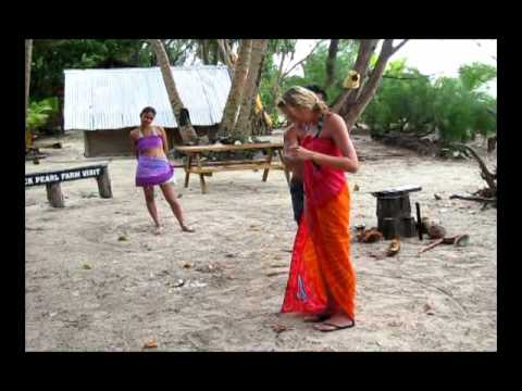 How to wear sarong, Rarotonga