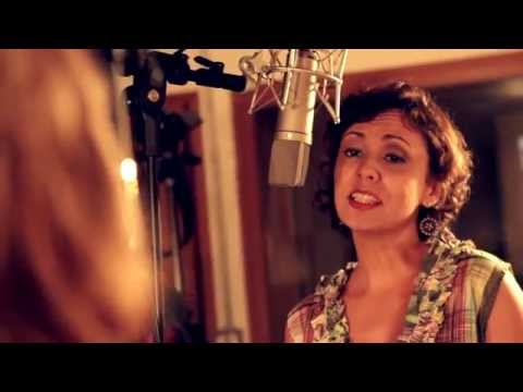 Música de Graça - Casa 7 e Luciana Alves