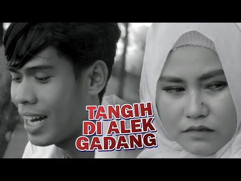 Roza Selvia & Iwan Romeo - Tangih Di Alek Gadang (Official Music Video)