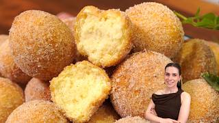 SEM TRIGO E SEM LEITE, BOLINHO DE CHUVA PERFEITO, SEQUINHO POR FORA E FOFINHO DENTRO