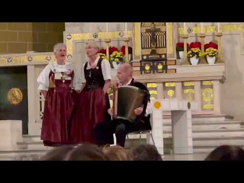 Jodelduett Manuela Schöpfer & Vreni Leupi - Es Lied voll Sunneschyn (Stephan Haldemann)