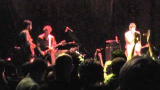 I FEEL JUST LIKE A CHILD - CRIPPLE CROW - DEVENDRA BANHART - MONTEVIDEO URUGUAY 2011