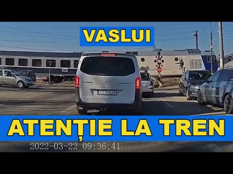 Orasul Vaslui depozite Dixman / trecere la nivel cu calea ferata pe soseaua Bacaului