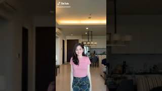Download lagu Kumpulan tik tok Hana Hanifah yang sedang viral mp3