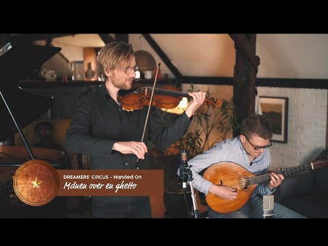 'Månen over en ghetto' - Handed On - Dreamers' Circus