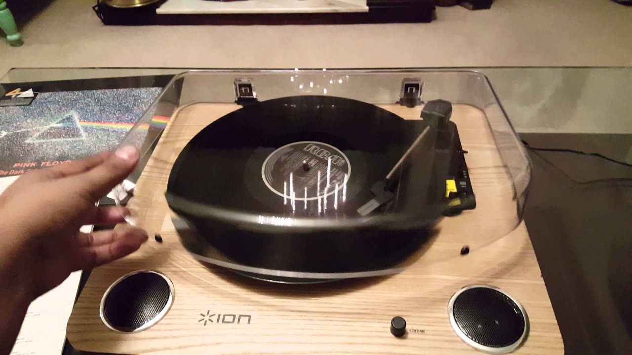 Виниловый проигрыватель Ion Audio Max LP