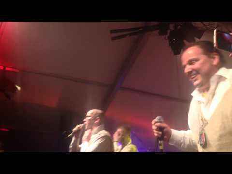 Roojse Hofkapel met de Toddezek - Disco Dens